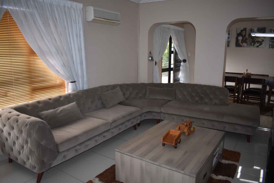 4 Bedroom Property for Sale in Beacon Bay Eastern Cape